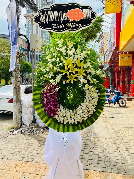 HV149- Kính Viếng